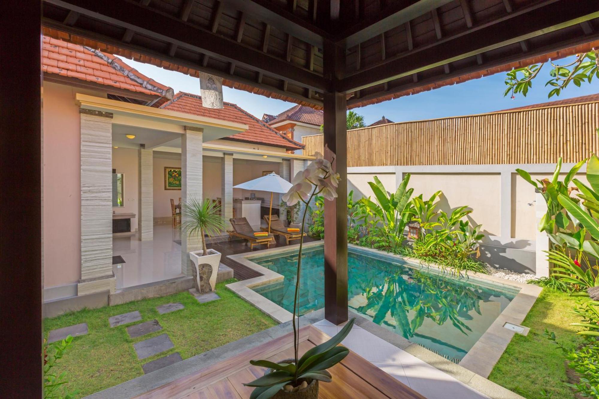 Kubal Villa And Living Seminyak Canggu  Exterior photo